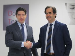 El dtor.Grl.De Dogi I.Mestre y el pte. De Sherpa Capital E.Navarro