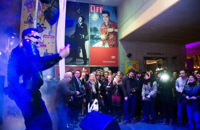 Chimo Bayo en la inauguración de la exposición 'Ídolos Pop'