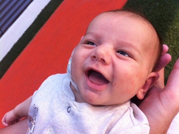 El pequeño Mateo consigue, por fin, un donante de médula ósea
