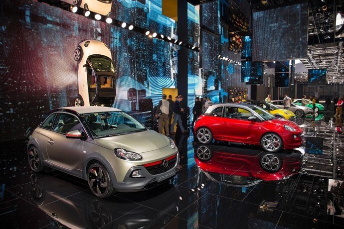 Stand de Opel en Ginebra