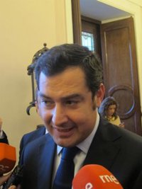 Moreno dice que la Junta logra el objetivo de déficit "gracias a las políticas del Gobierno y a que no hace inversiones"