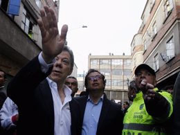Santos, Petro, alcalde de Bogotá, y jefe de la Policía de Colombia