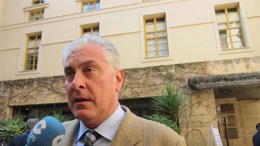 El consejero de Política Territorial e Interior de Aragón, Antonio Suárez