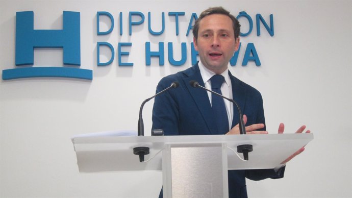 El diputado de Infraestructuras de Huelva, Alejandro Márquez.