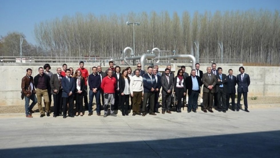 Acciona Agua ha organizado una visita para alcaldes a la estación depuradora