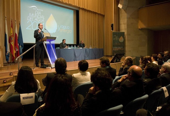 Diego en Jornada Agua