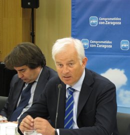 Eloy Suárez (PP) en su intervención en el Foro Piensa Zaragoza