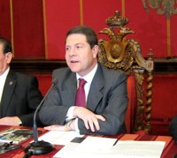 Page: "No podríamos presumir como presumimos de nuestro país si no hubiera sido por su trabajo y su esfuerzo"