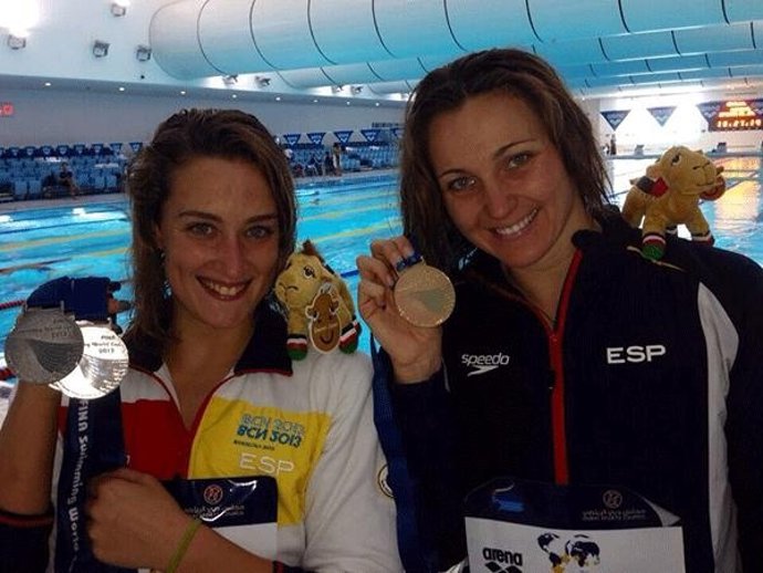 Imagen de Mireia Belmonte y Melani Costa