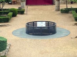 Pozo del peristilo del Teatro Romano de Mérida