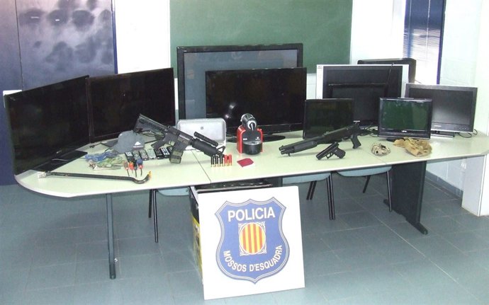Material intervenido a ladrones en Torroella