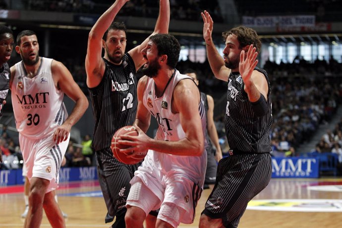 Nikola Mirotic en el Real Madrid - Bilbao Basket