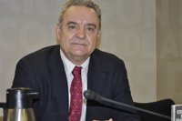 Boné (PAR) afirma que "Suárez simboliza el acuerdo y la tolerancia"