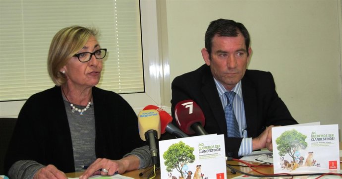 La edil  Maruja Pelegrín tiene unas palabras de reconocimiento a Adolfo Suárez