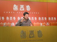 Blanco (EUPV) reconoce sus "méritos" pero cree "obsceno" que se le considere "luchador por la democracia"