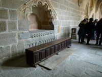 Los restos del expresidente y su esposa reposarán desde hoy en el claustro de la Catedral de Ávila
