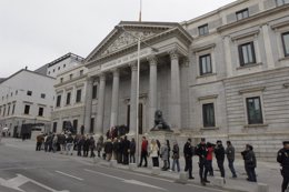 Colas en el Congreso para despedir a Adolfo Suárez