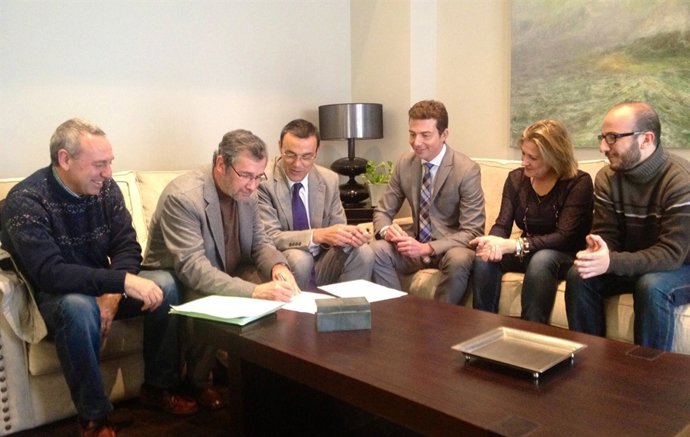 Acuerdo entre la Diputación y RNE para la digitalización de sus archivos sonoros