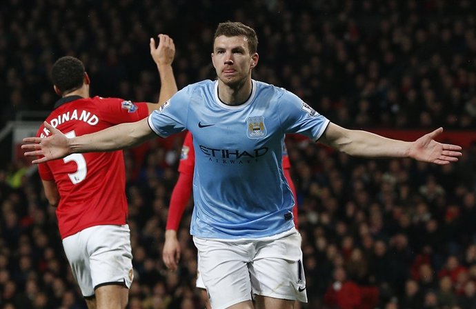 El delantero del Manchester City Edin Dzeko