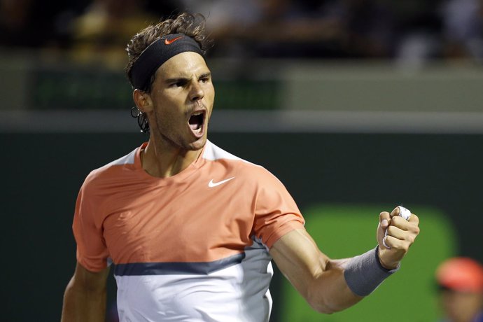 Nadal celebra su victoria ante Fognini 