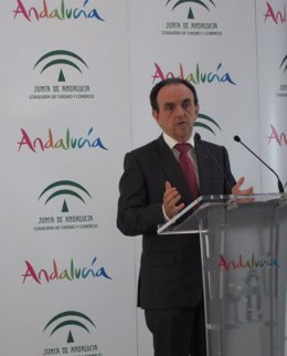 Rafael Rodriguez, consejero de turismo y comercio de andalucía IU