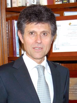 Director General De Farmaindustria, Humbre  Arnés