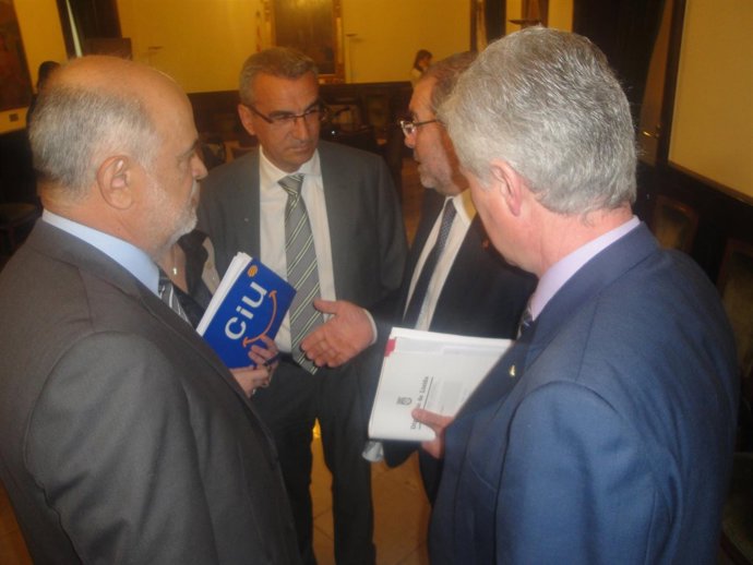 Joan Reñé, con portavoces de la Diputación de Lleida