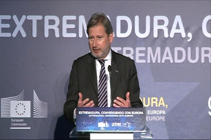 Comisario europeo de Política Regional, Johannes Hahn