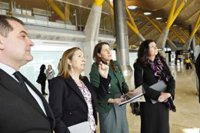 Adolfo Suárez Madrid-Barajas ya luce su nuevo nombre en la T4