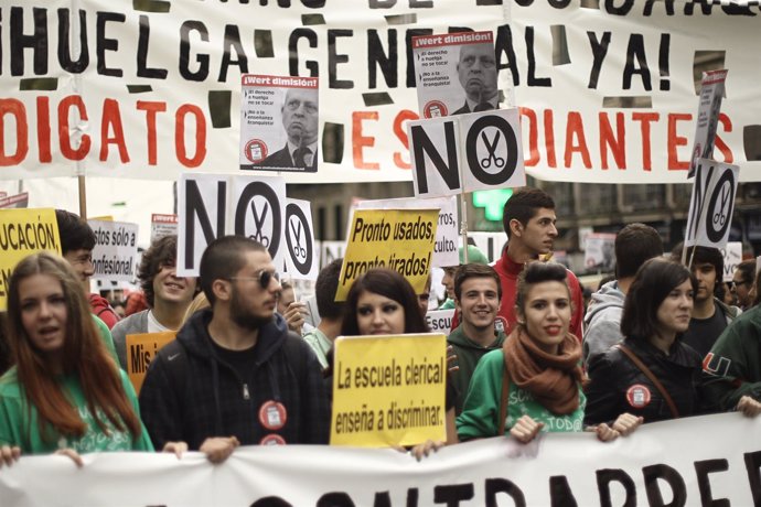 Manifestación de los estudiantes en contra de la Ley Wert