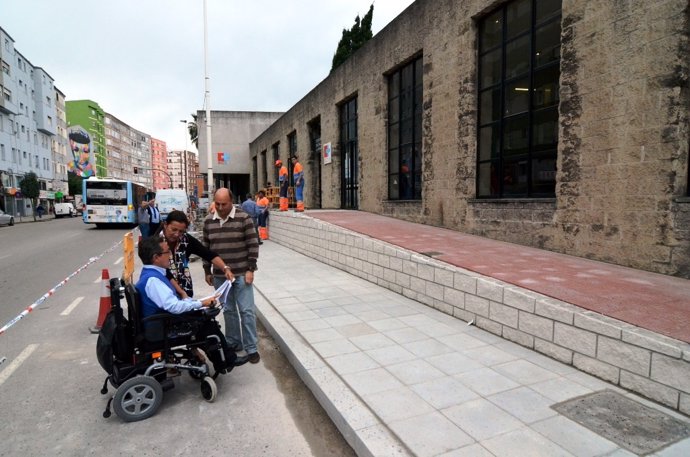 Visita a la mejora de accesibilidad en el ambulatorio de Castilla-Hermida