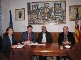 Conseller Sansaloni con alcalde de Bunyola