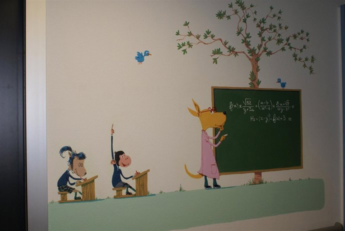 Paredes decoradas en el Hospital Puerta de Majadahonda