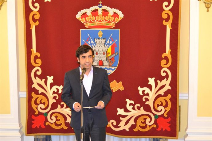 El alcalde de Ferrol ofrece una rueda sobre el naval.