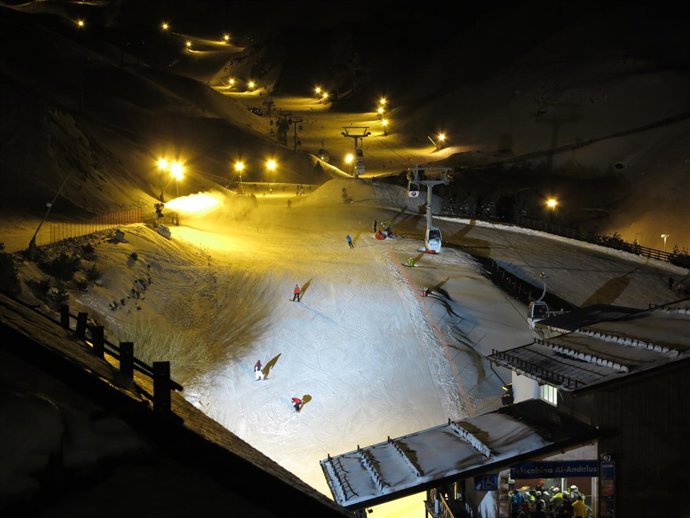 Esquí nocturno en Sierra Nevada