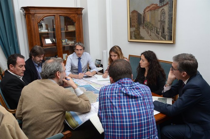 Reunión con el equipo redactor del plan especial del Parque Litoral Norte