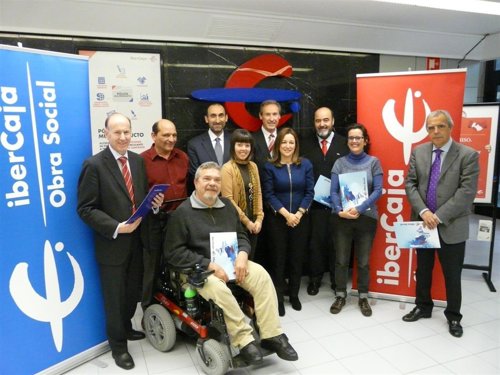 Representantes de las entidades que han firmado convenios con Ibercaja