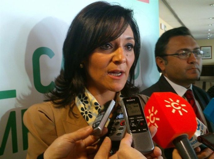 La secretaria política municipal PSOE A rafaela crespín