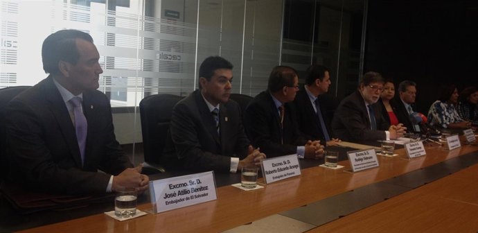 Rueda de prensa del presidente de Cecale y representantes de Centroamérica