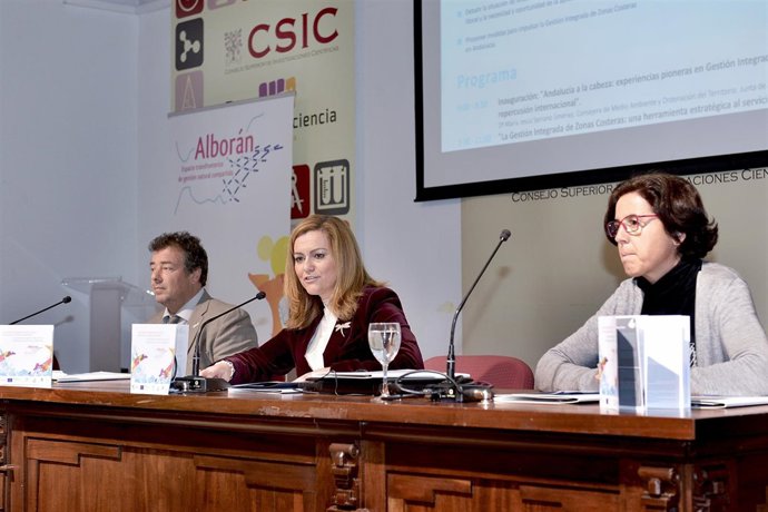 Serrano inaugura la Jornada Andaluza sobre Gestión Integral Zonas Costeras