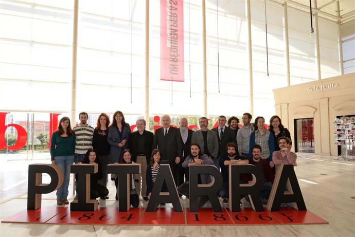 Los actores de la Itnc con el conseller Ferran Mascarell y Xavier Albertí