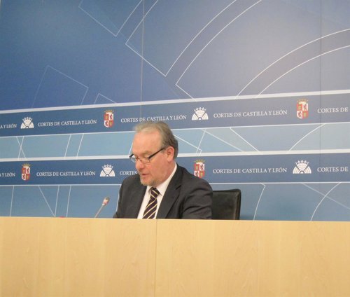 El portavoz socialista de Hacienda en las Cortes, José Francisco Martín