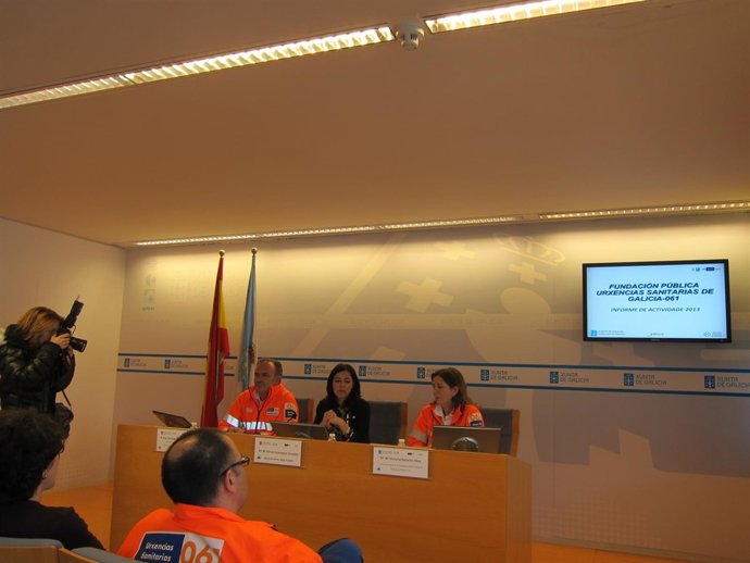 Presentación de datos del 061 en rueda de prena