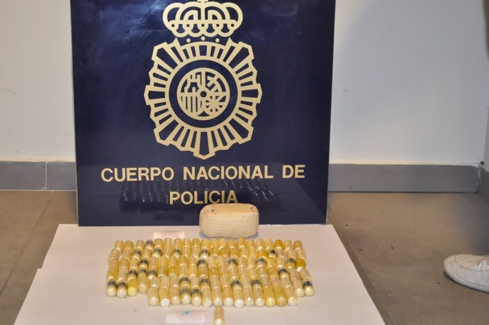 Cocaína en cilindros incautada en El Prat