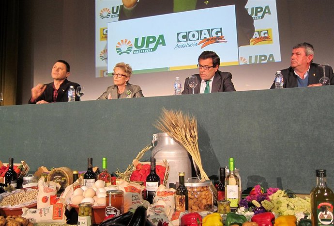 'Encuentro Del Modelo Agrario Profesional', De COAG Y UPA