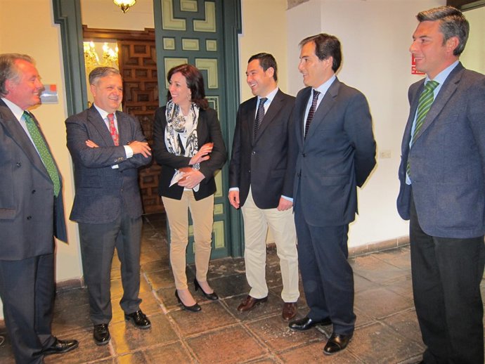 Ceballos y Moreno (centro), entre Gutiérrez, Fuentes, Nieto y Lorite