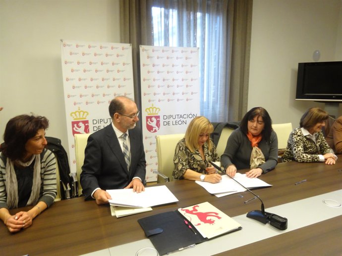 La Diputación De León Destina 448.000 Euros Para El Funcionamiento De Las Escuel