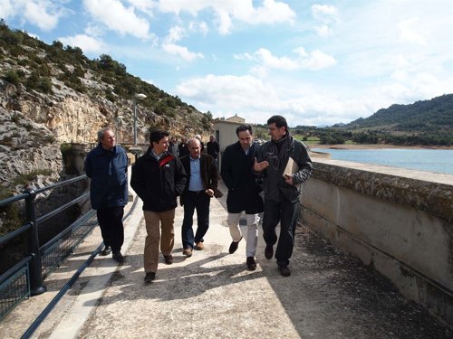 De Pedro ha visitado este viernes el embalse de la Pena