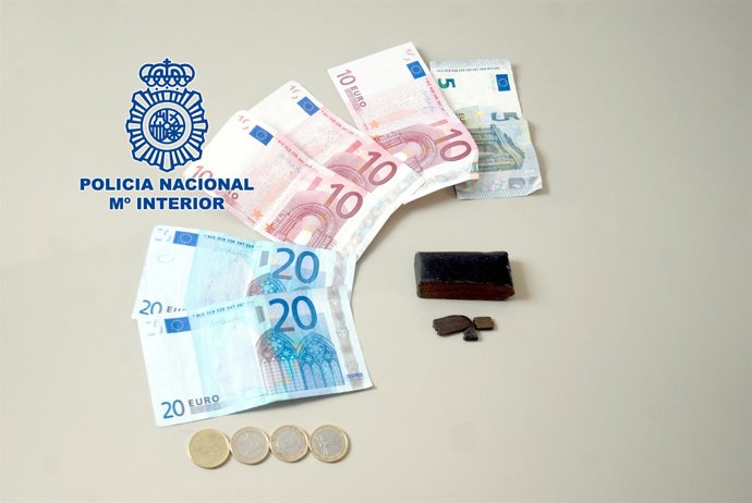 Droga y dinero intervenidos