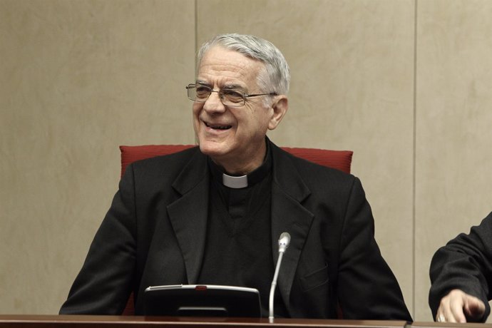 Conferencia del portavoz del Vaticano, el padre Federico Lombardi,